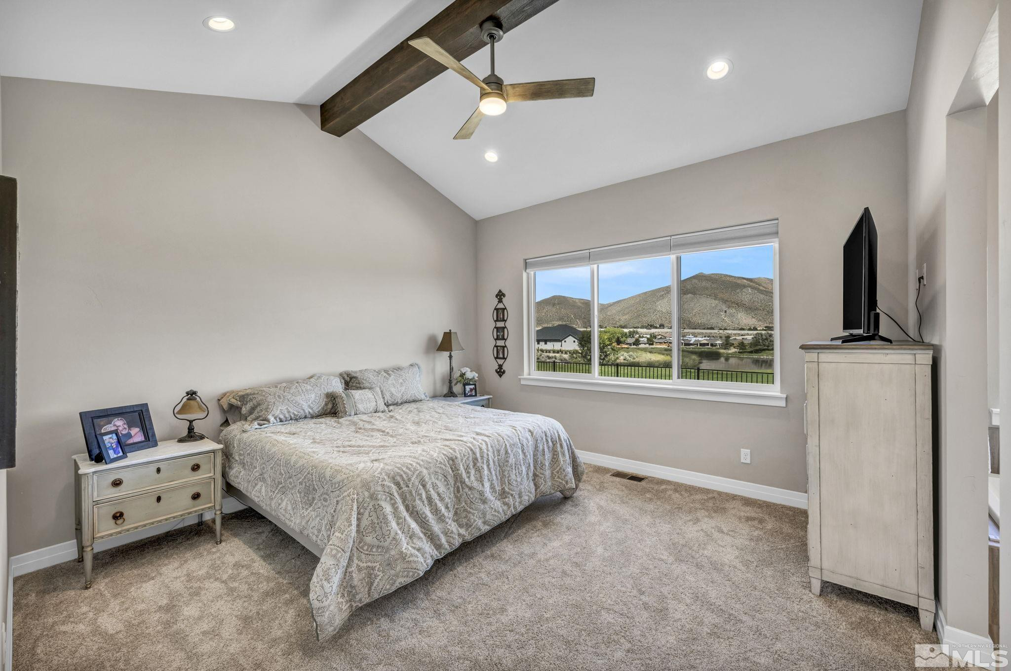 1612 White Hawk Lane