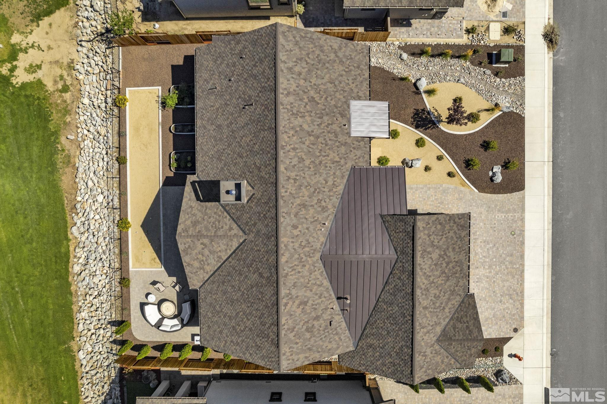 1612 White Hawk Lane