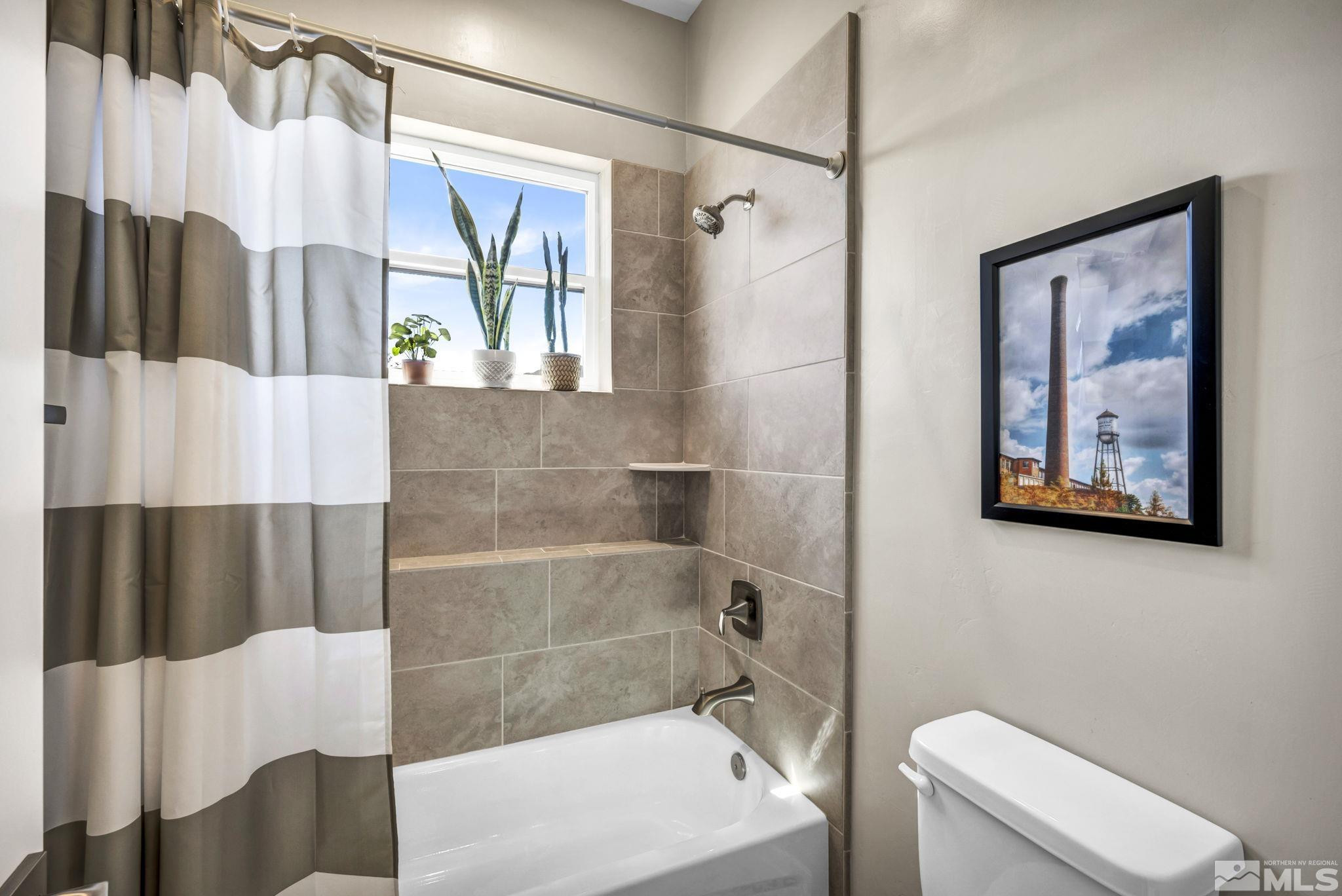 1612 White Hawk Lane