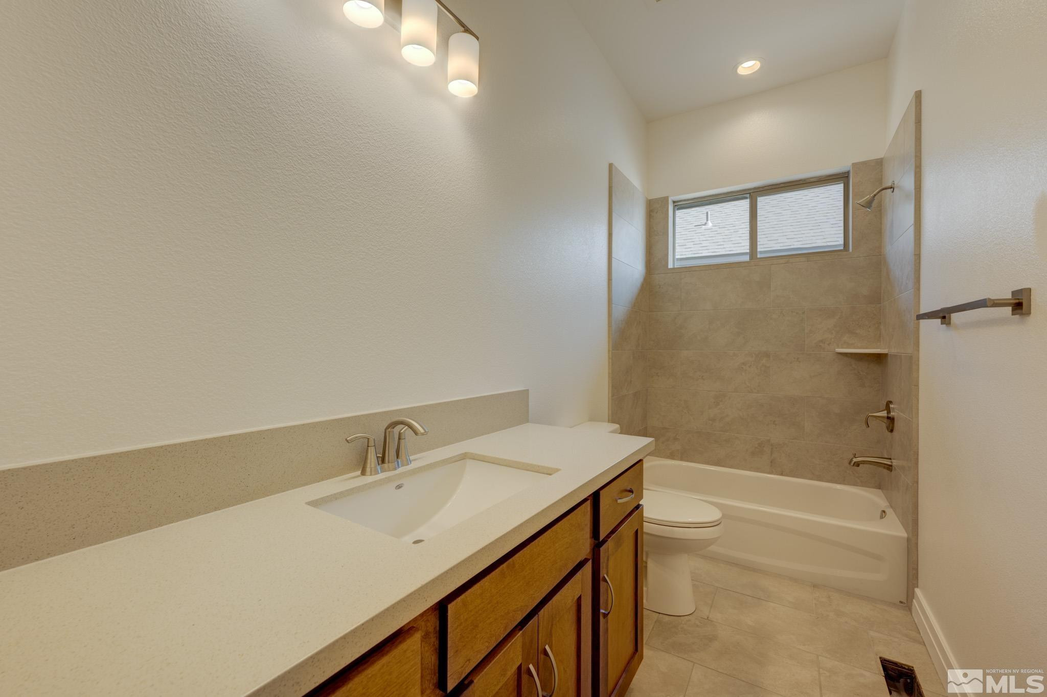 3938 Cambria Loop