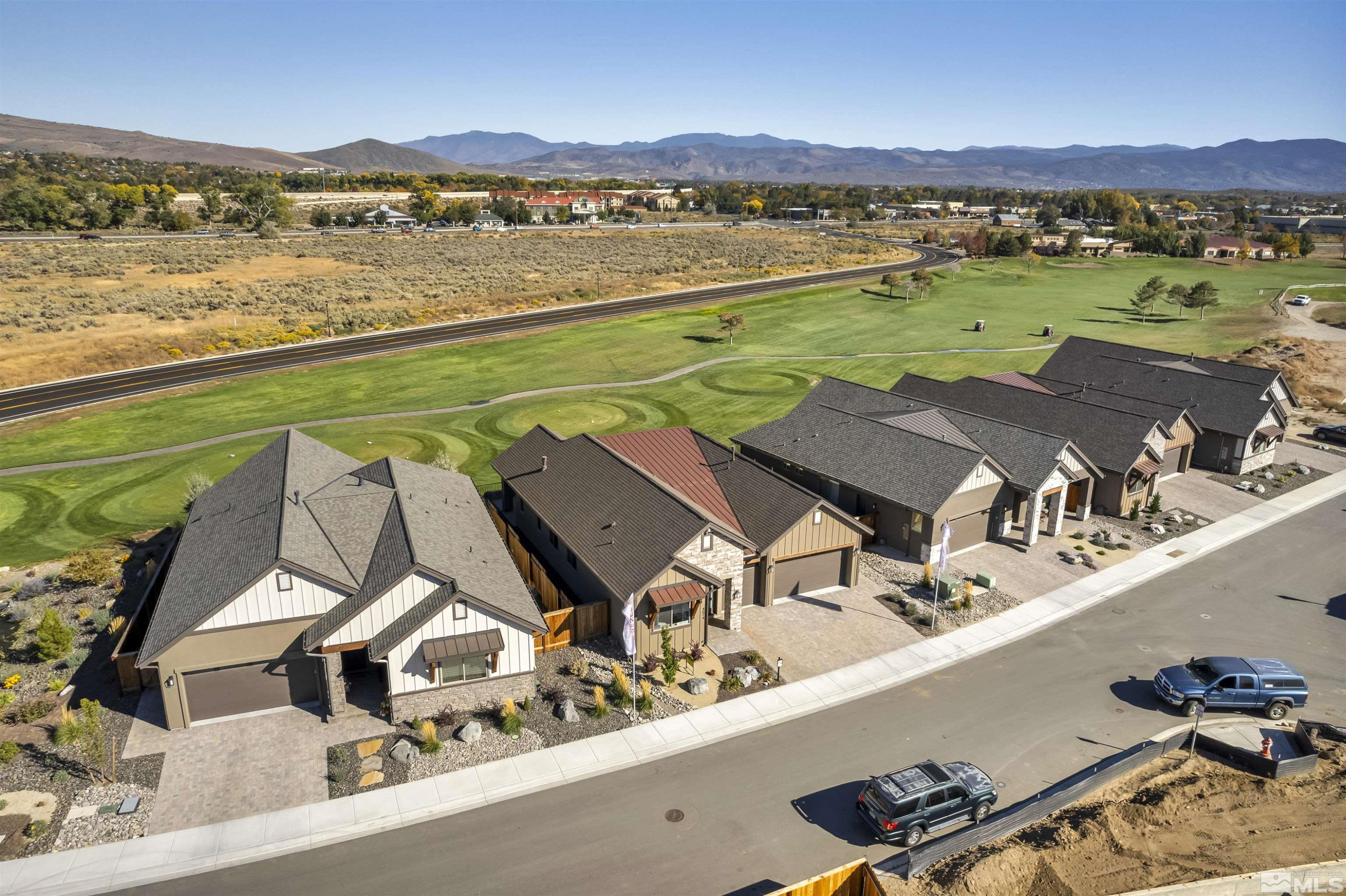3794 Cambria Loop