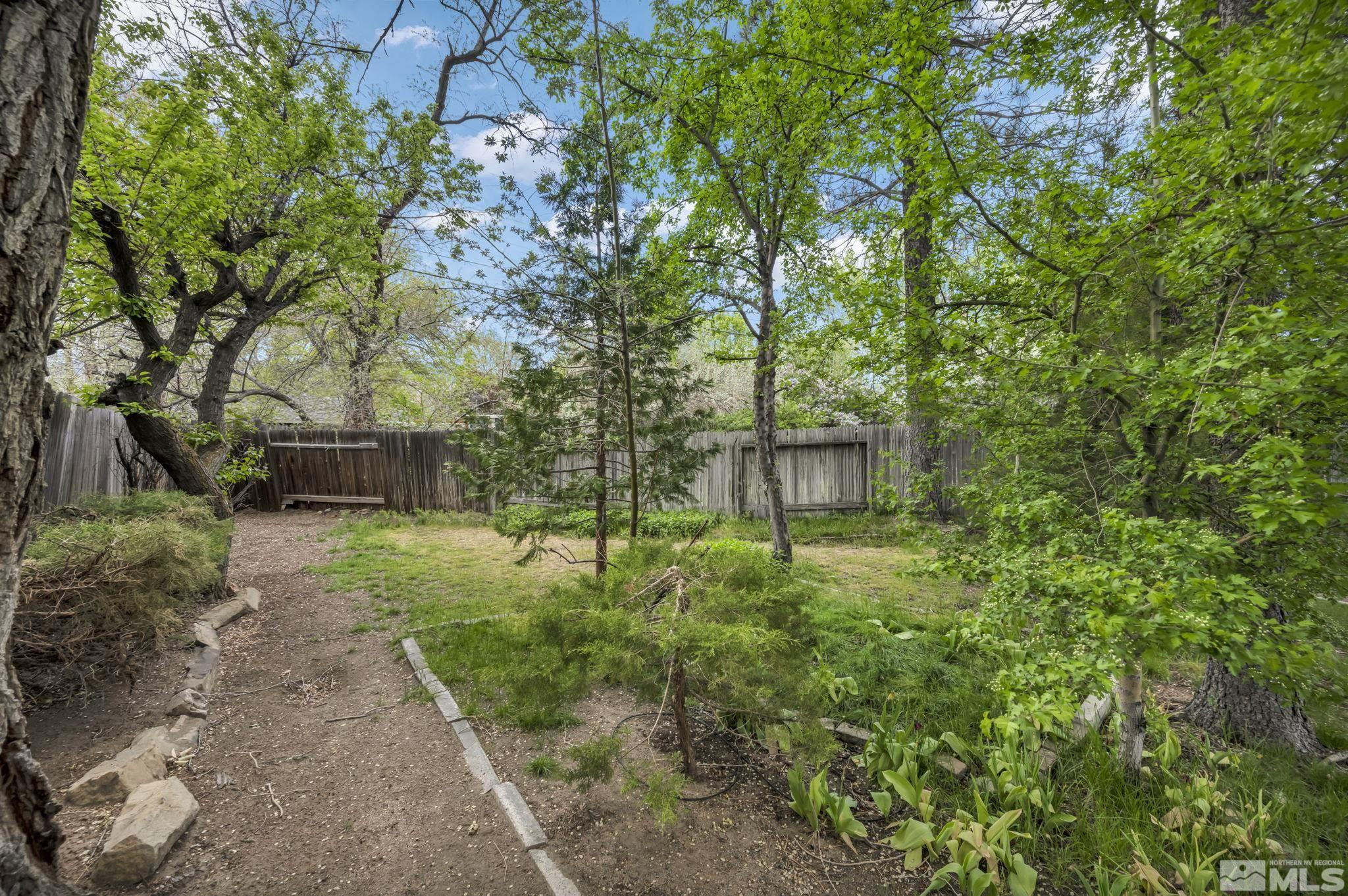 909 Norrie Drive
