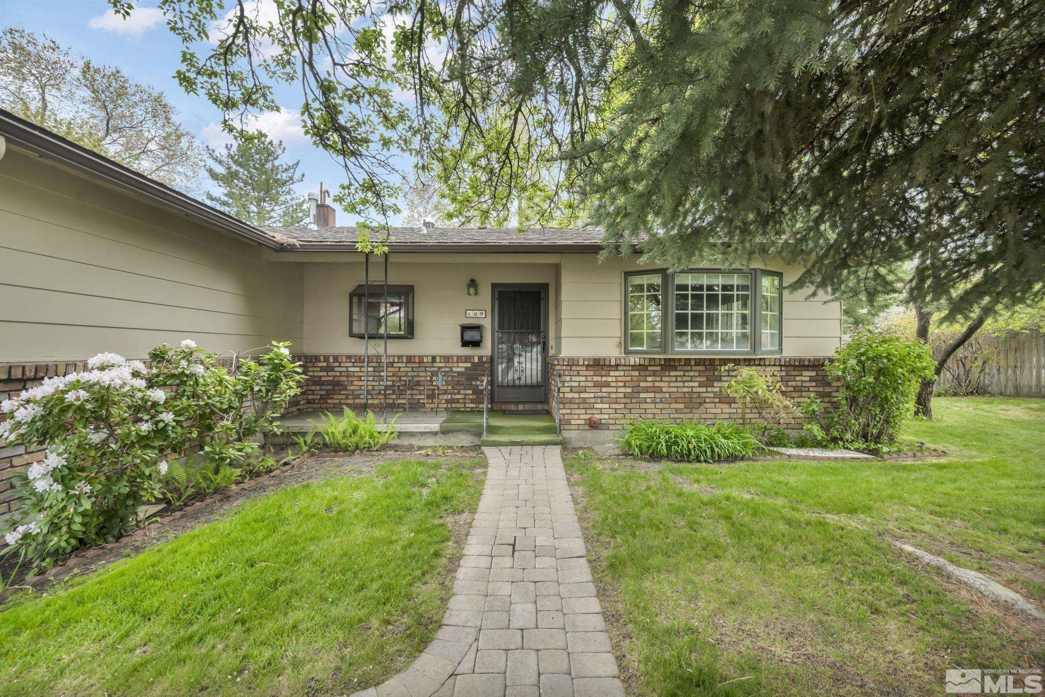 909 Norrie Drive