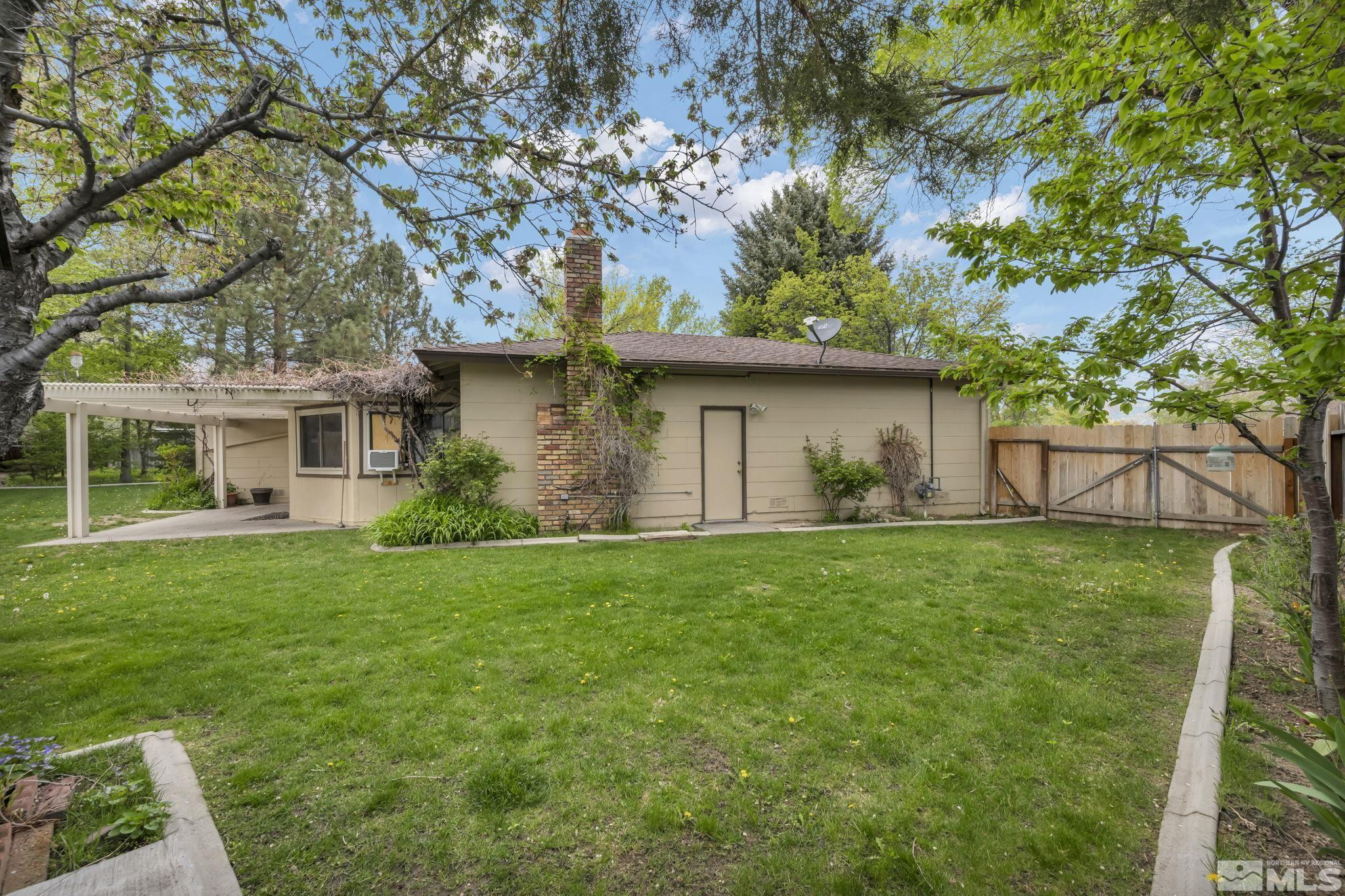 909 Norrie Drive