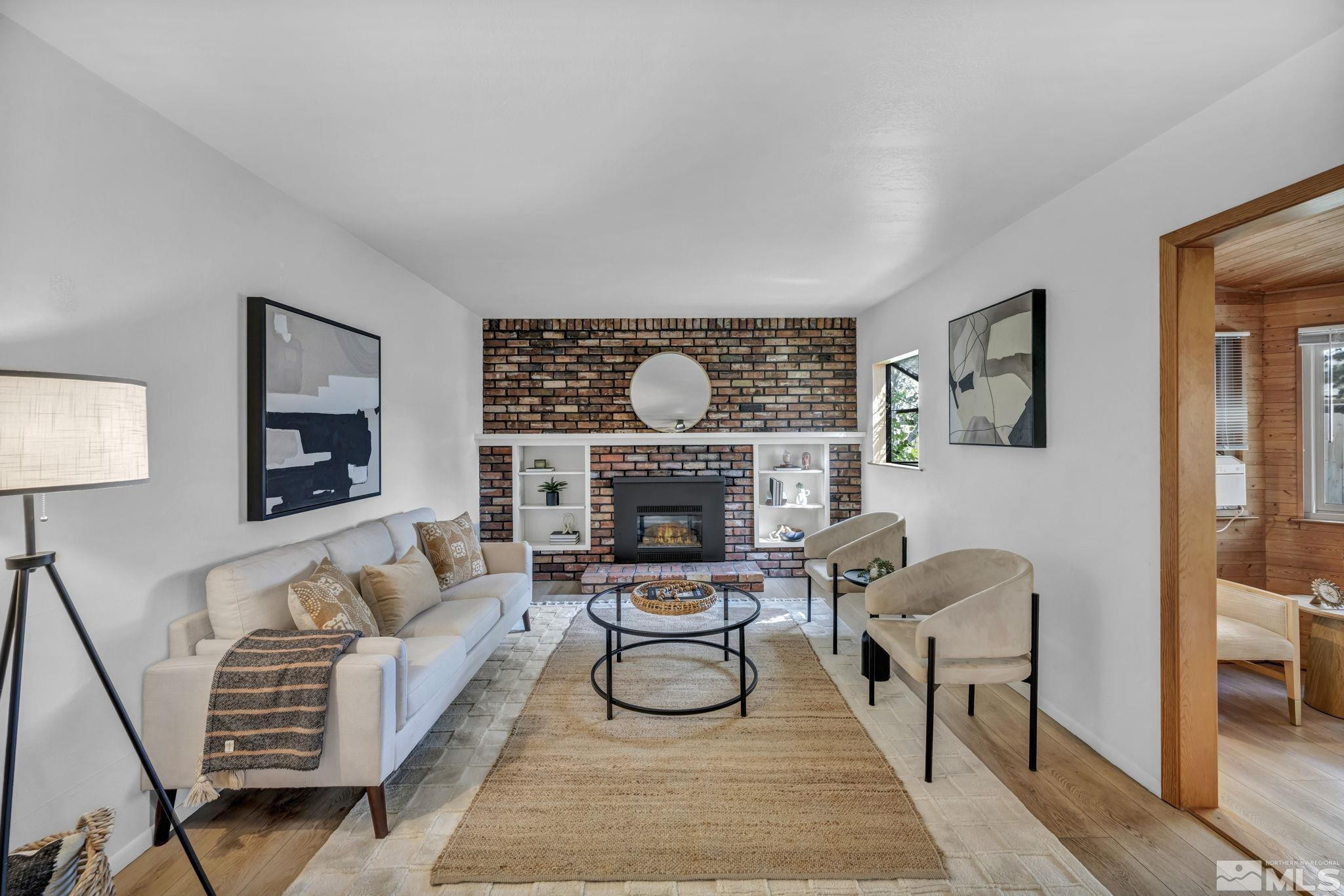 909 Norrie Drive