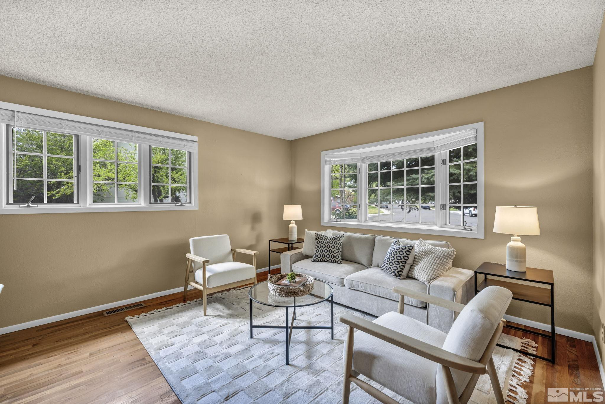 909 Norrie Drive