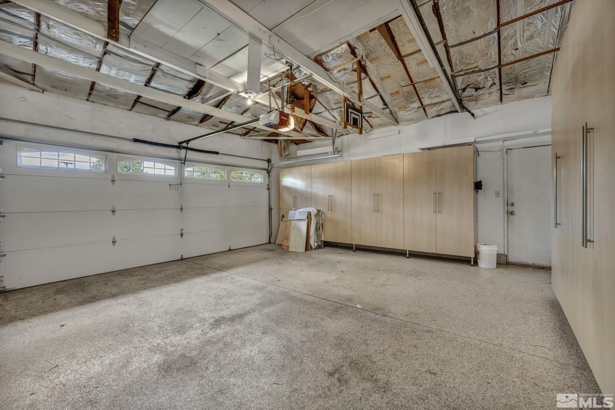 909 Norrie Drive
