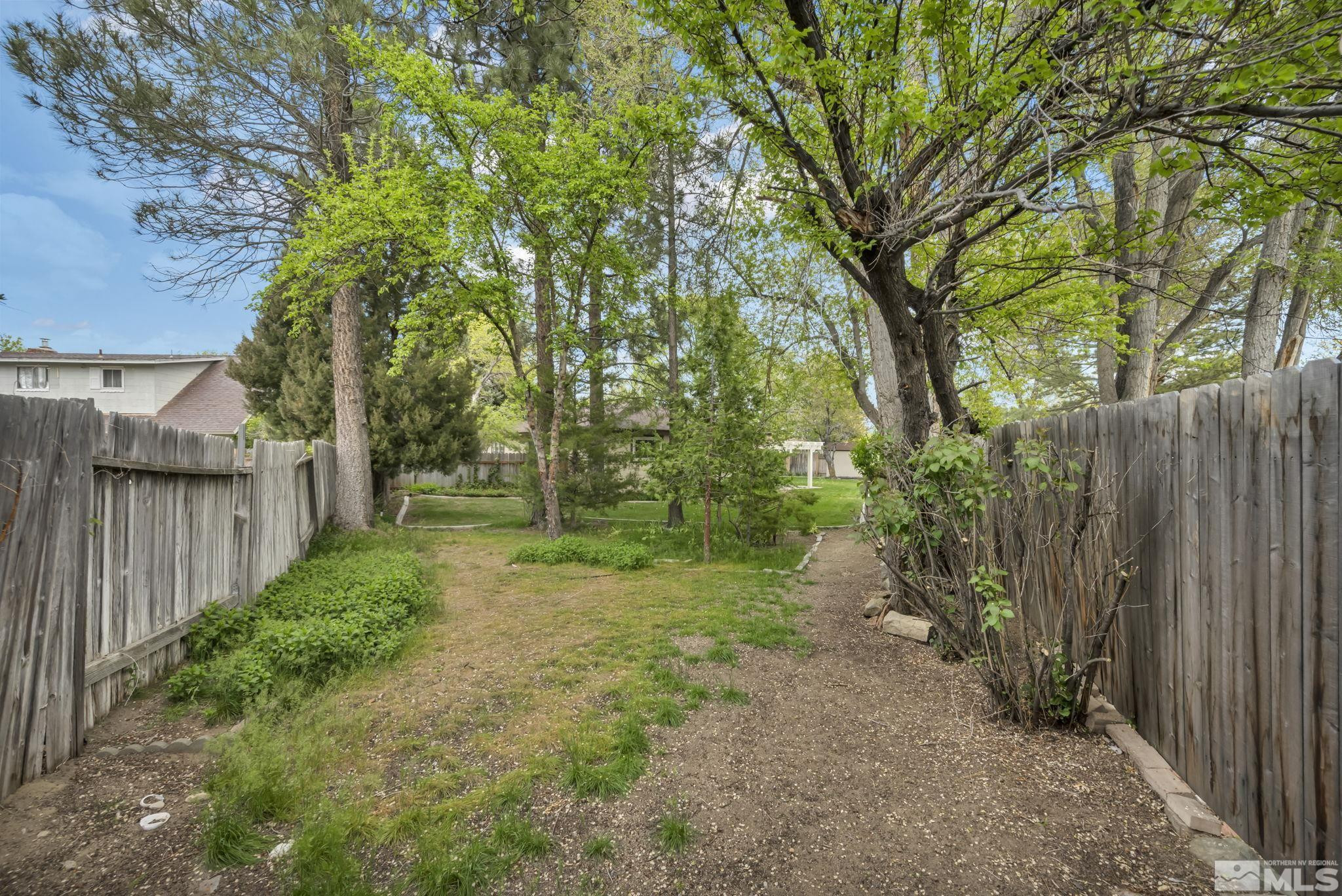 909 Norrie Drive