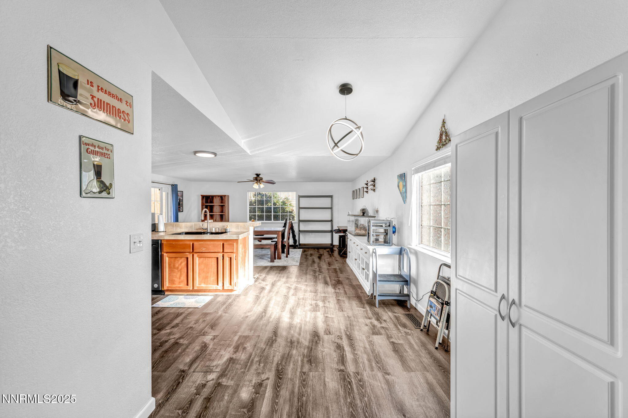 956 Lindsay Lane