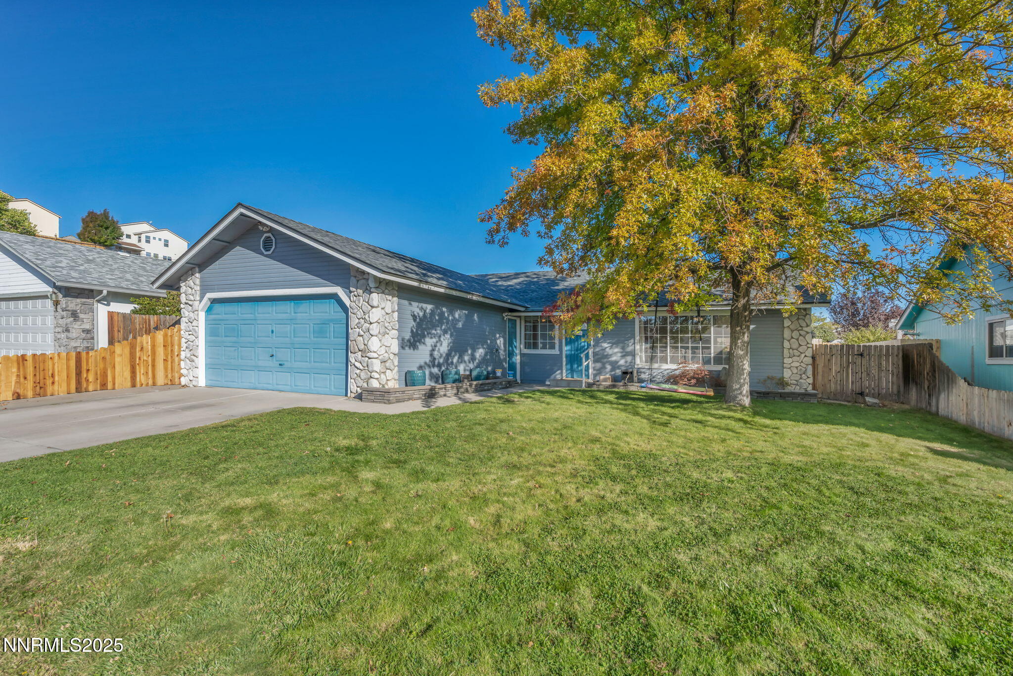 956 Lindsay Lane