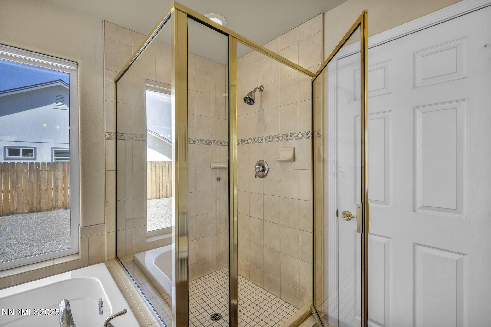 2866 La Cresta Circle