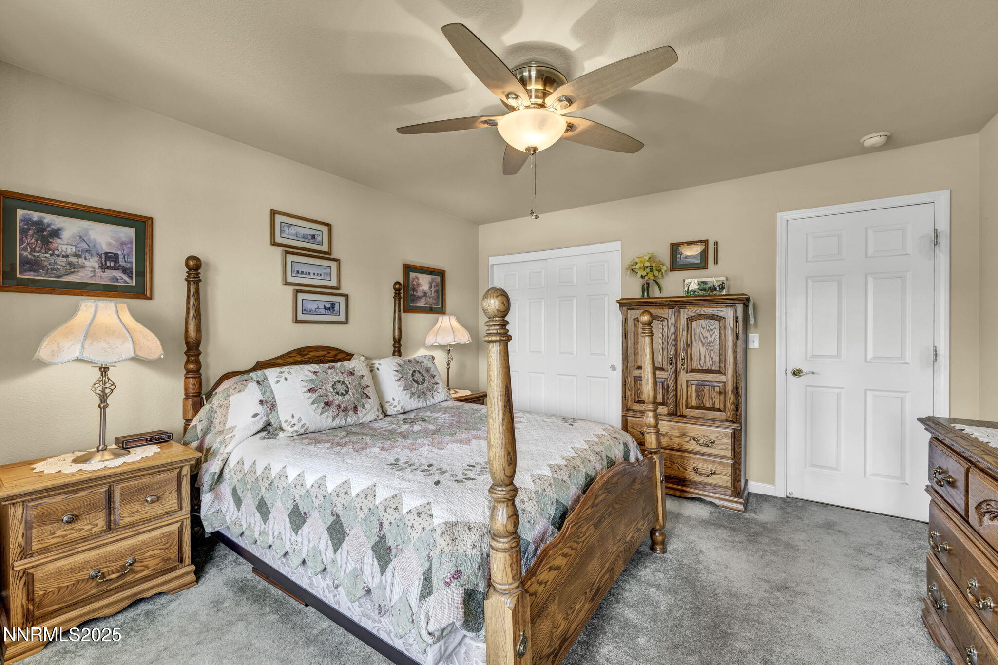 2866 La Cresta Circle