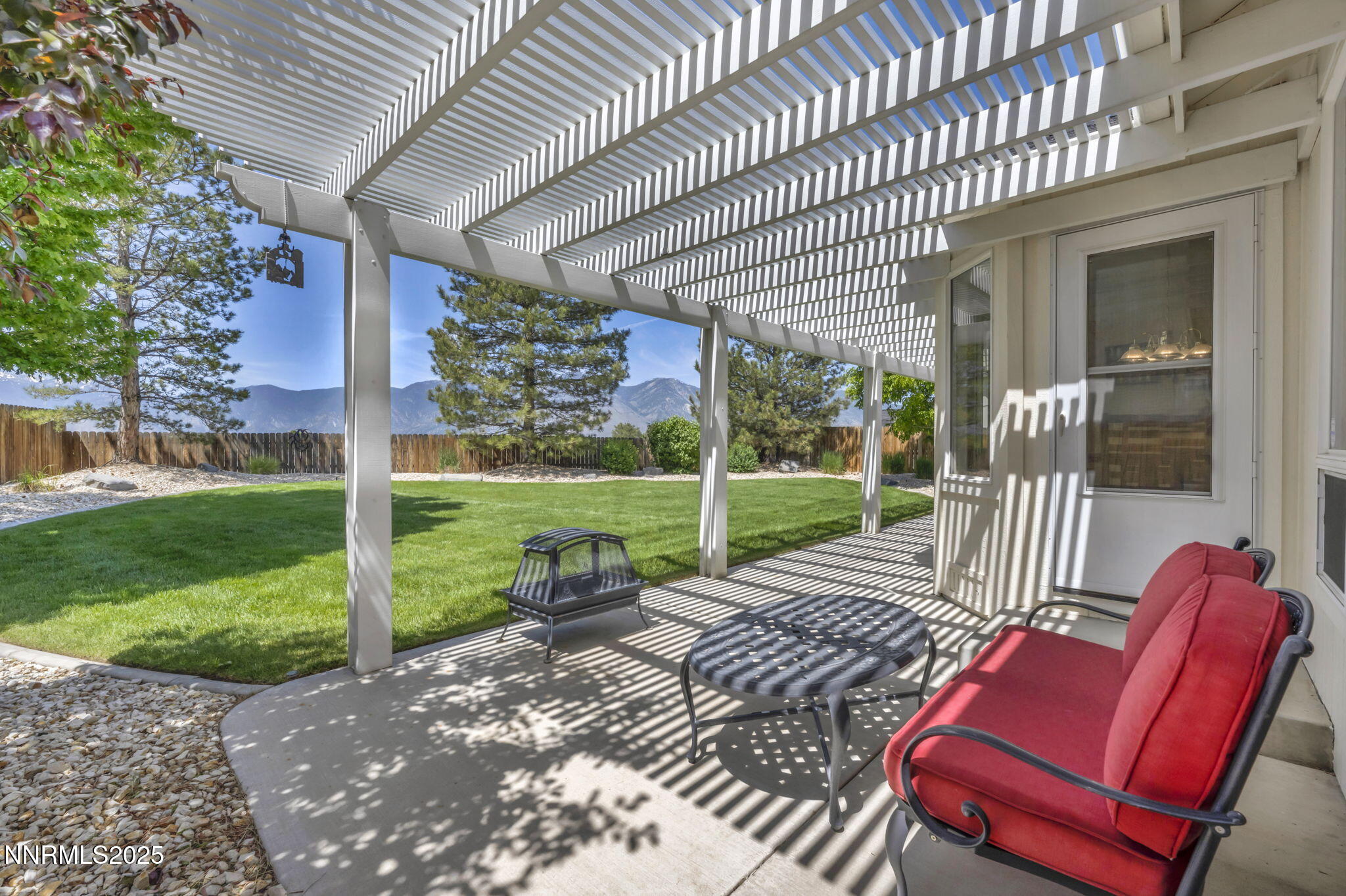 2866 La Cresta Circle