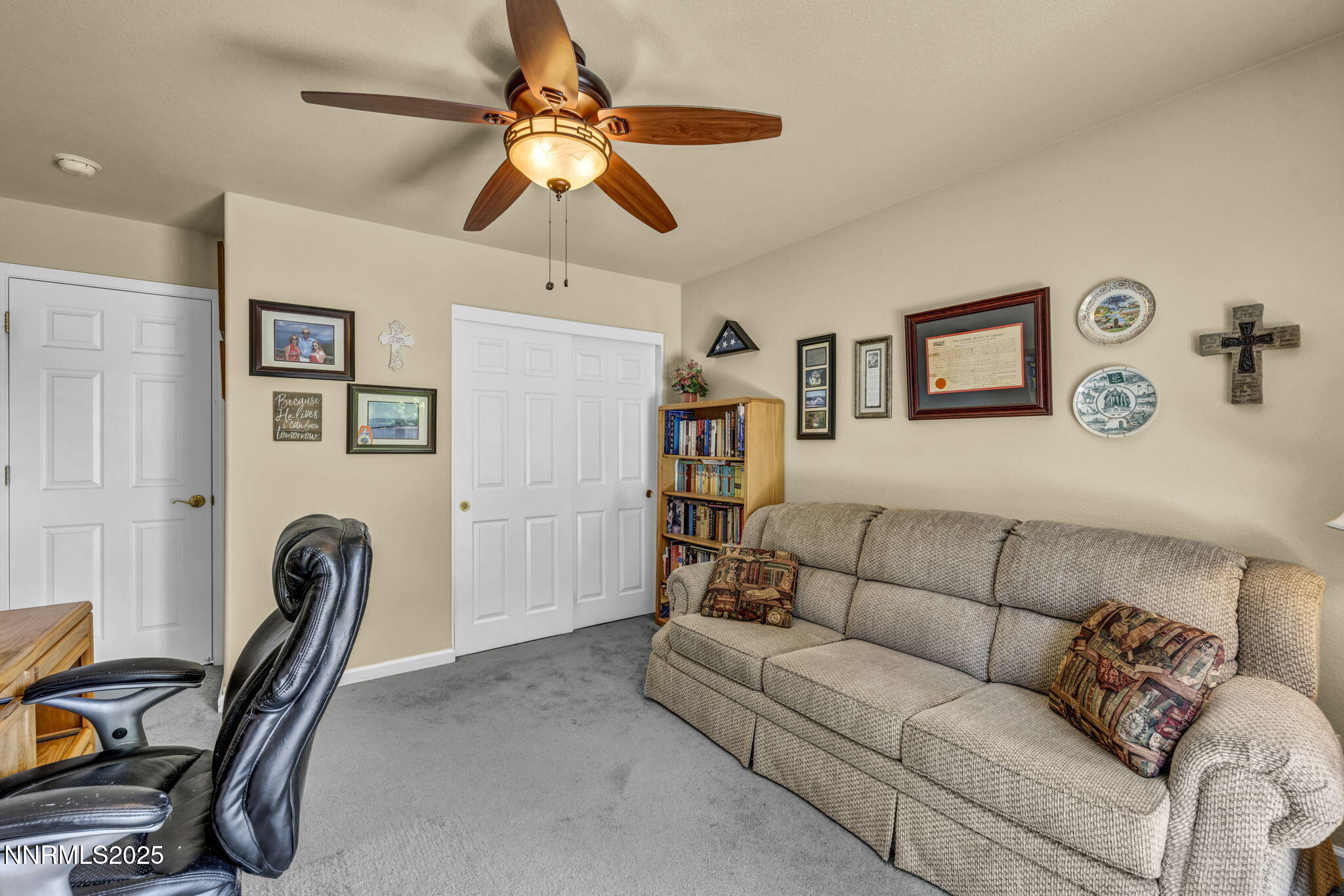 2866 La Cresta Circle