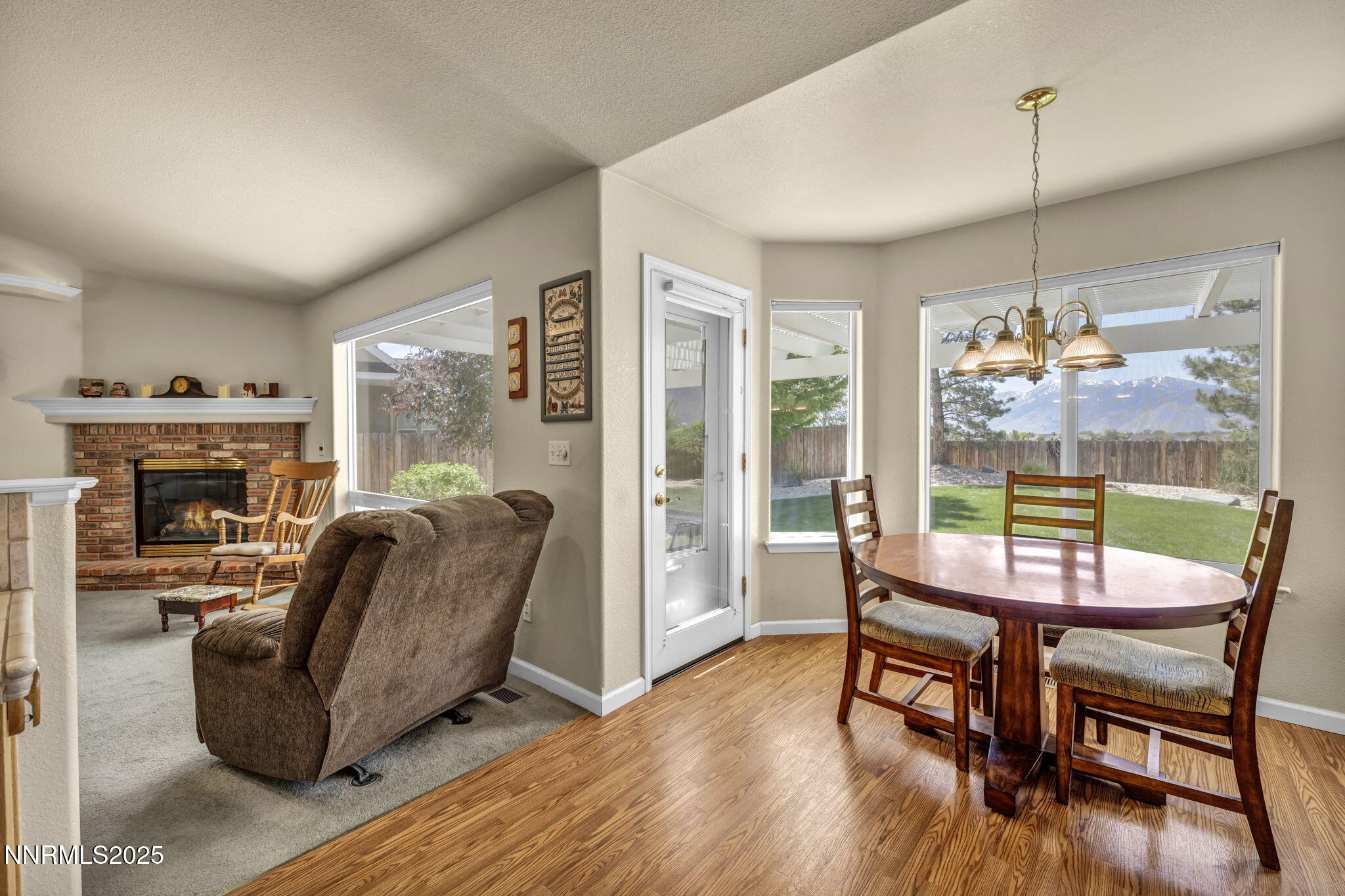 2866 La Cresta Circle