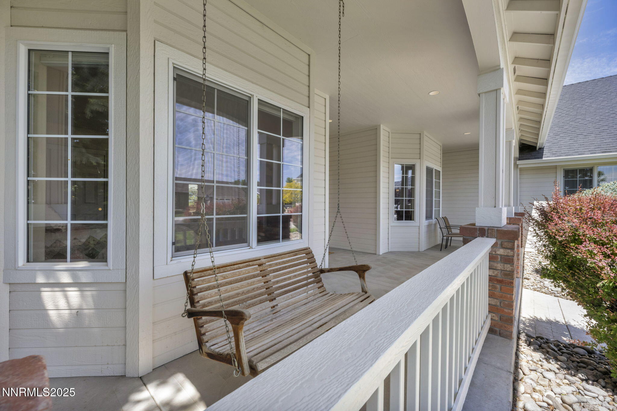 2866 La Cresta Circle