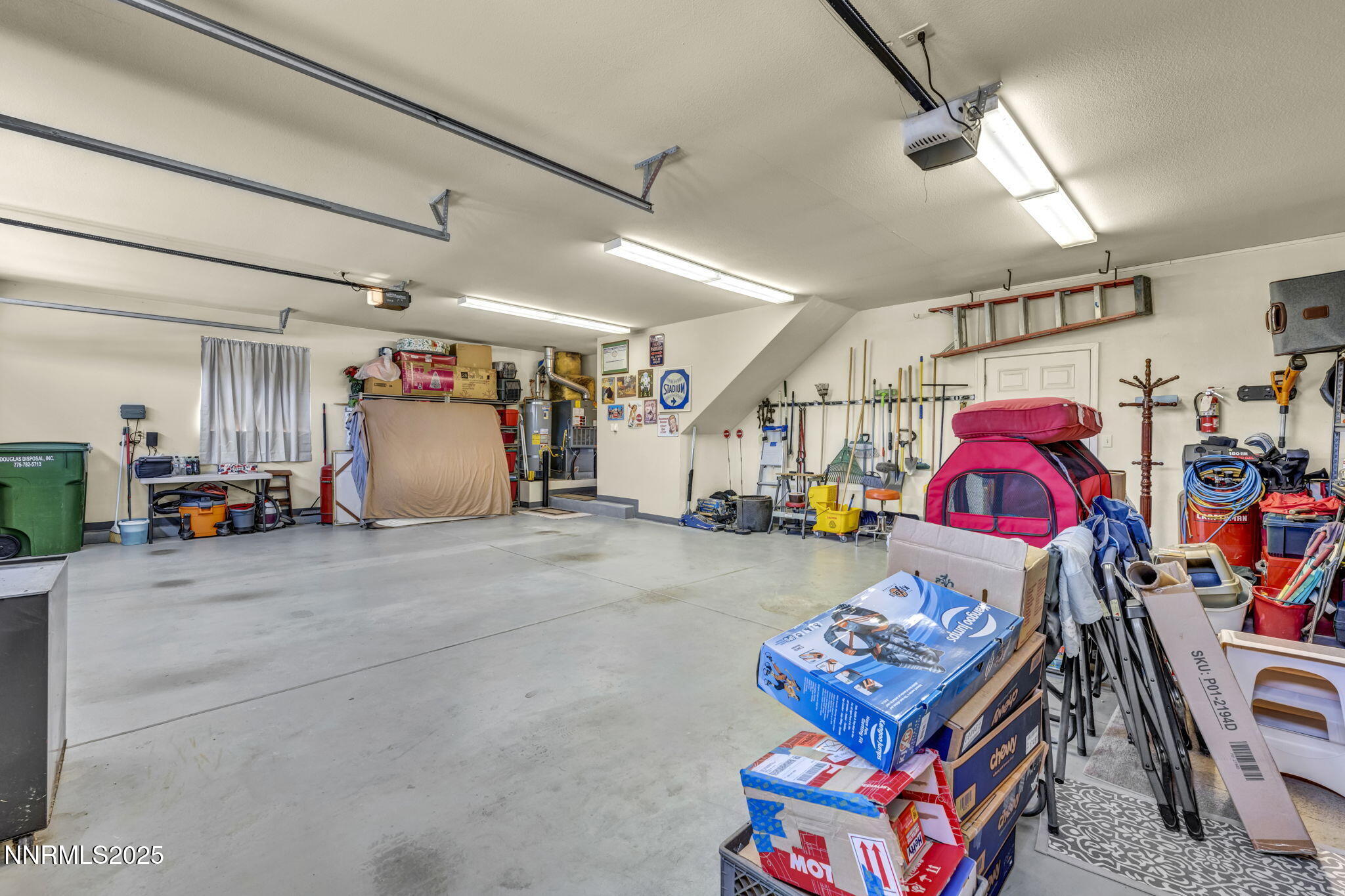 2866 La Cresta Circle