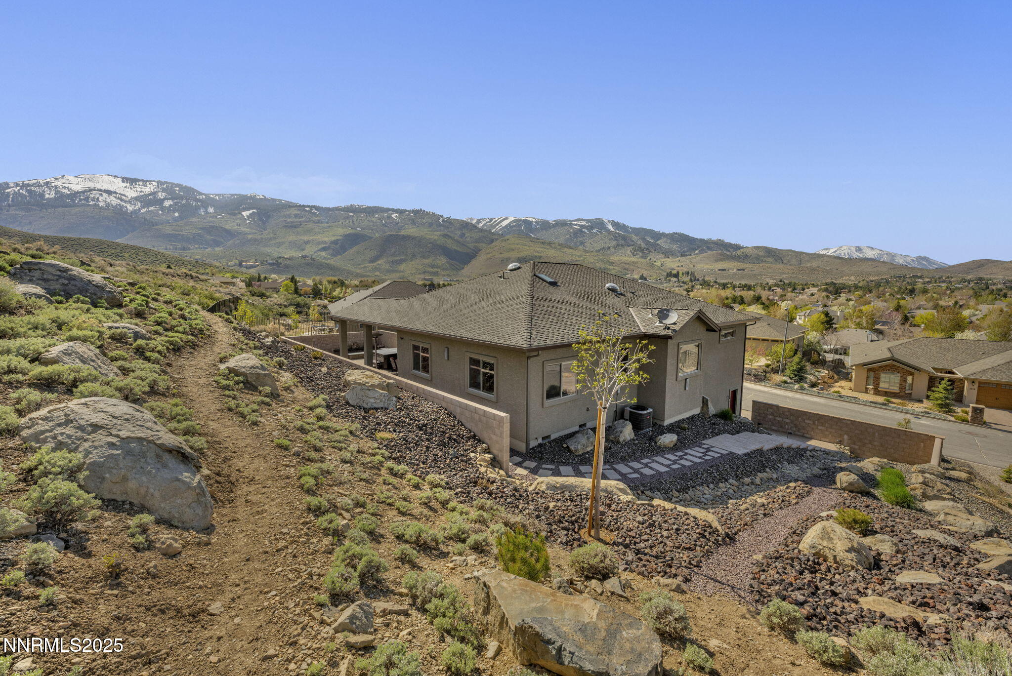 2183 Canterbury Lane