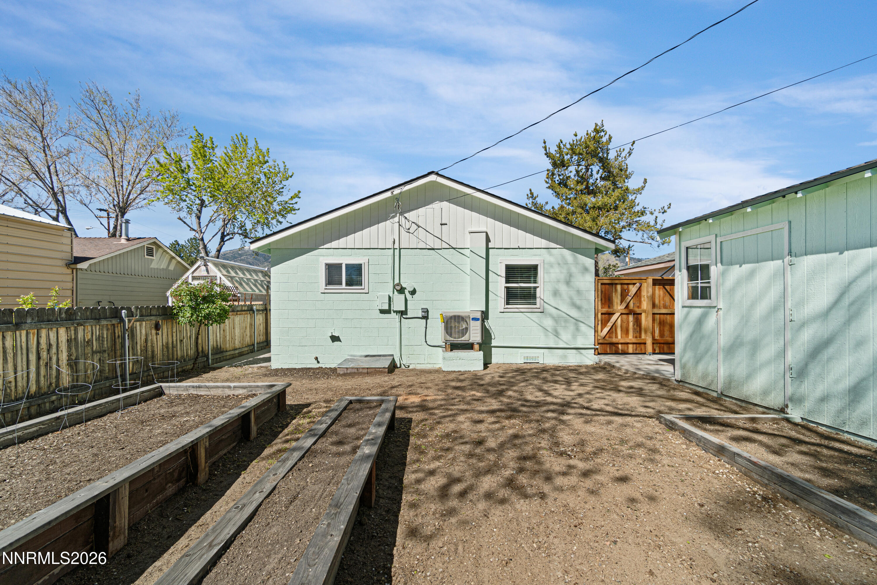 1605 N Division Street
