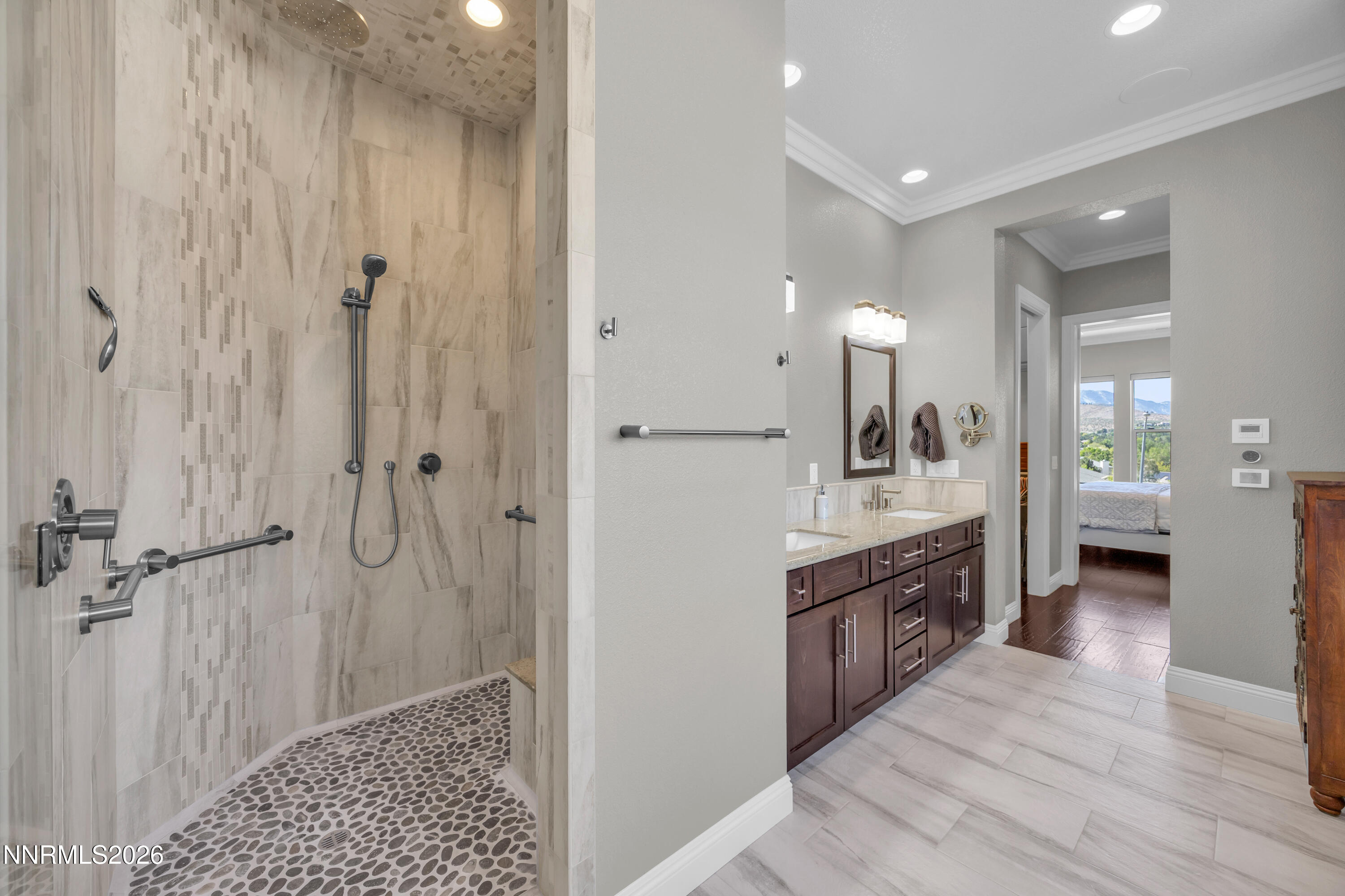 2183 Canterbury Lane