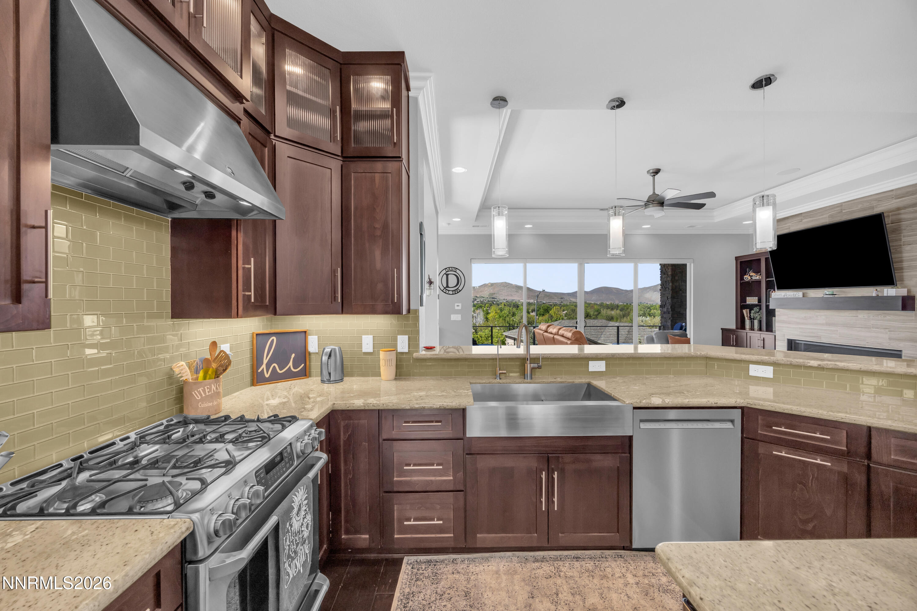 2183 Canterbury Lane