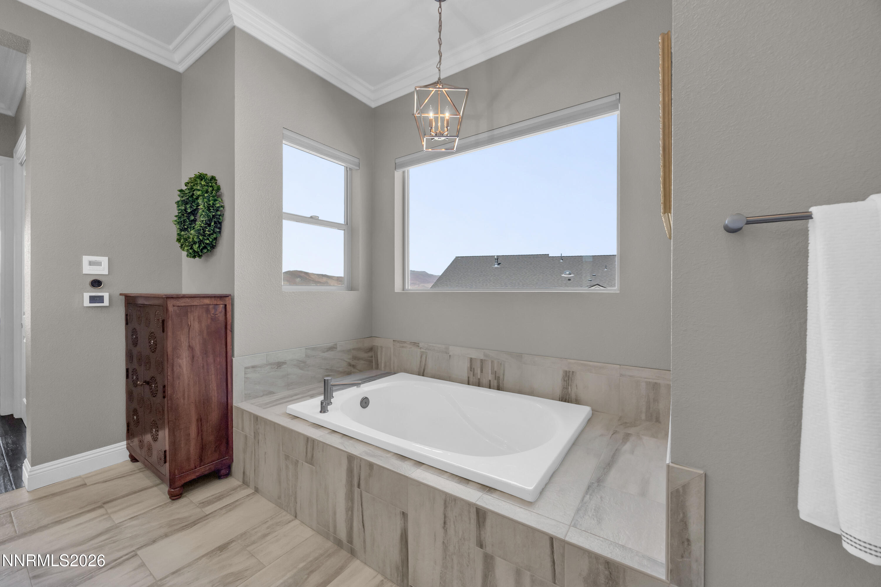 2183 Canterbury Lane