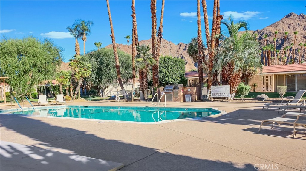 76975 Robin Drive