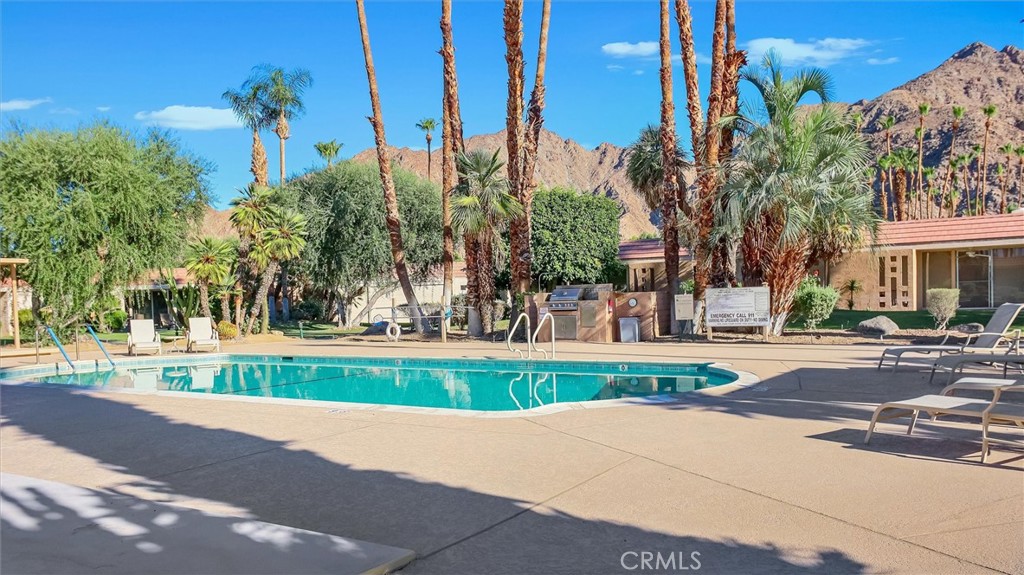 76975 Robin Drive