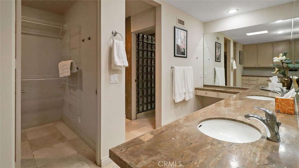 76975 Robin Drive