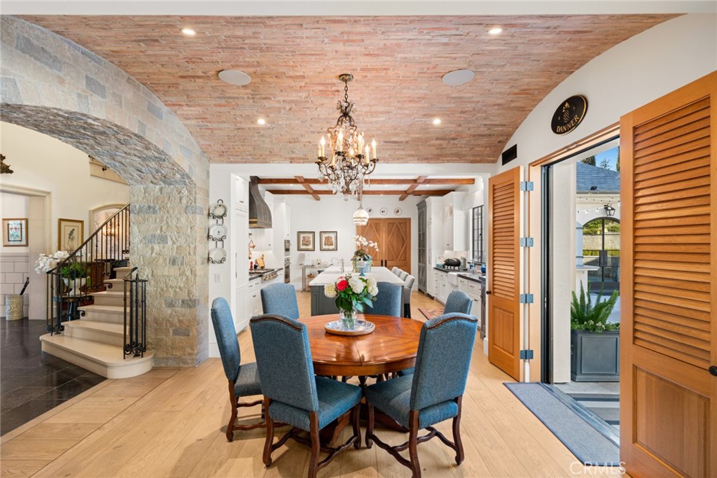 7 Oakmont Lane