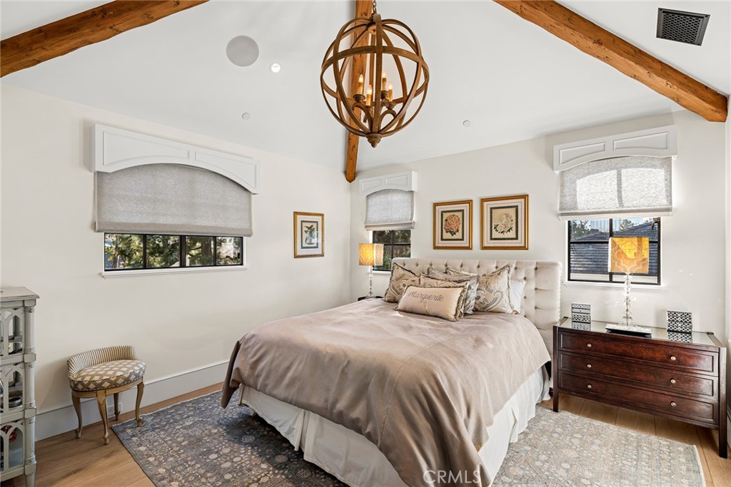 7 Oakmont Lane