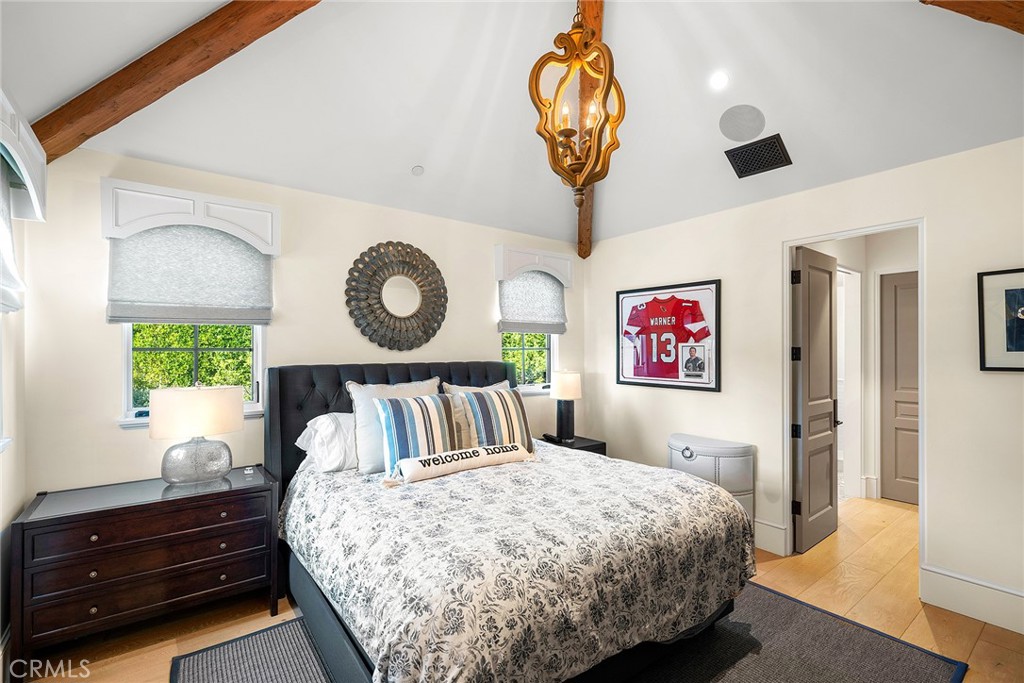 7 Oakmont Lane