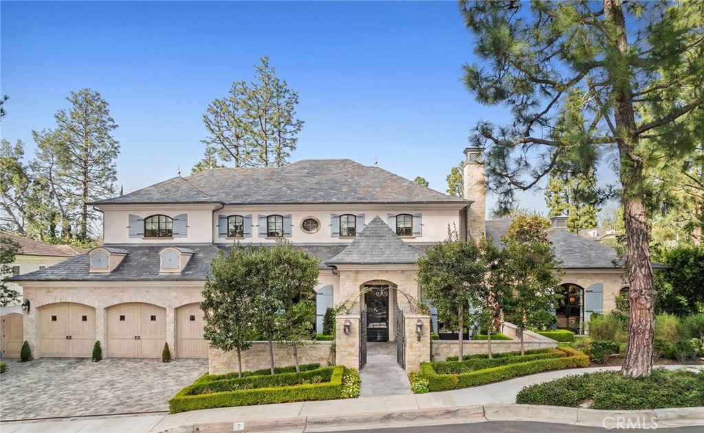 7 Oakmont Lane