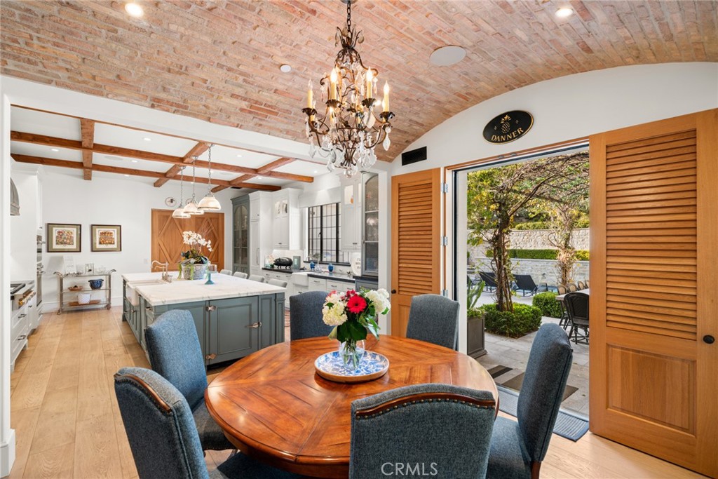7 Oakmont Lane