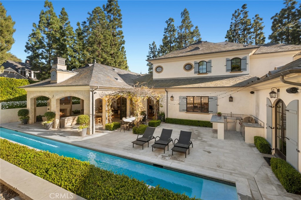 7 Oakmont Lane