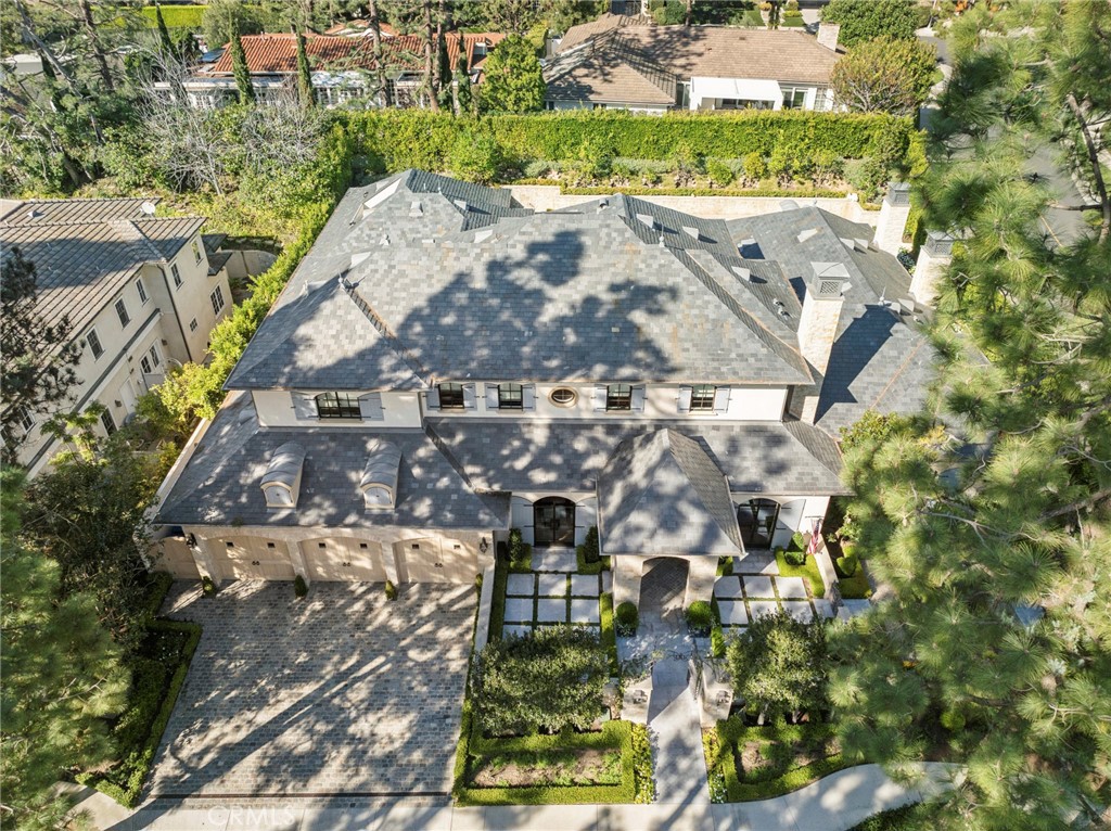 7 Oakmont Lane
