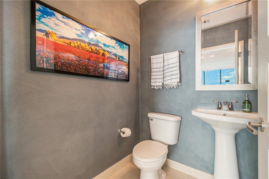 1080 Peachtree Street NE Unit 3310