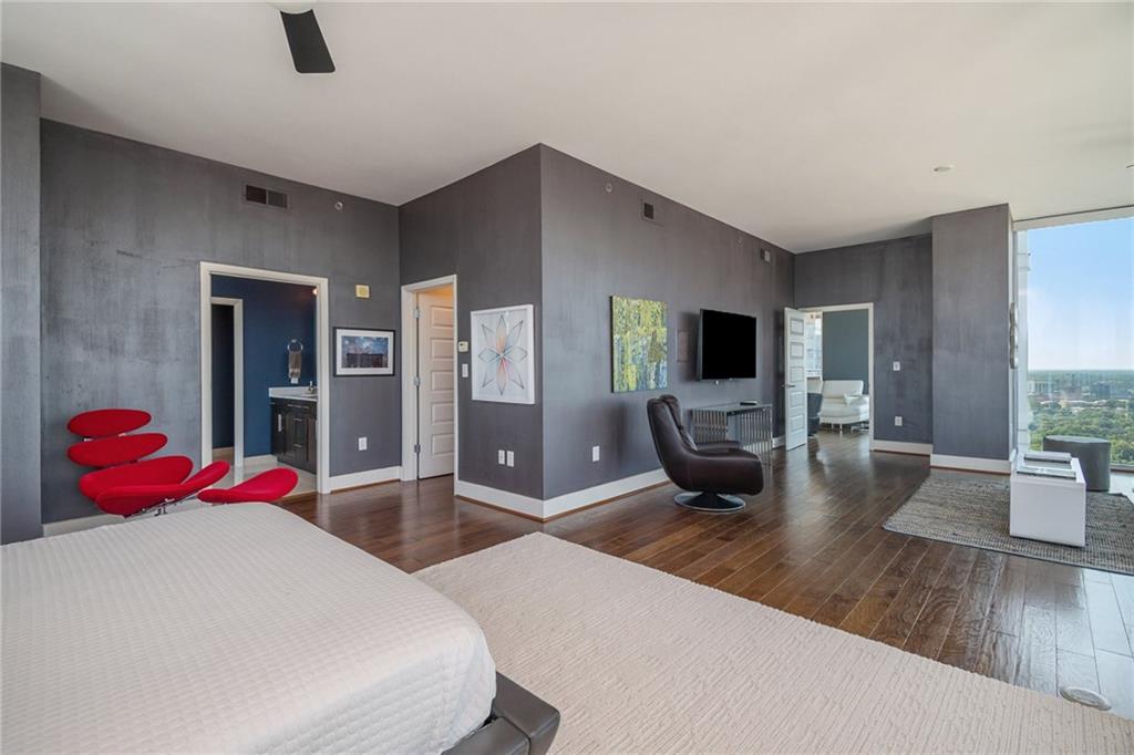 1080 Peachtree Street NE Unit 3310