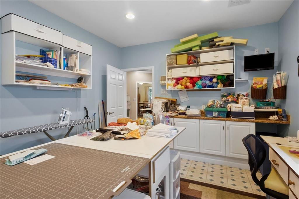 470 BENTLEAF Drive