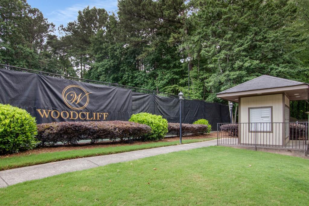 410 Woodcliff Drive