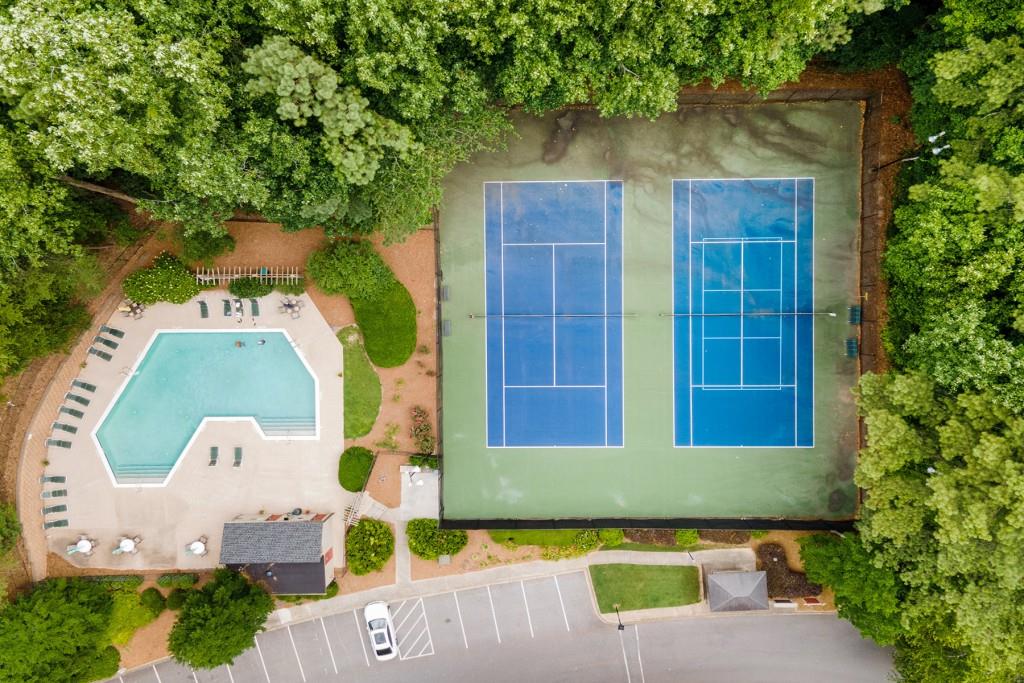 410 Woodcliff Drive