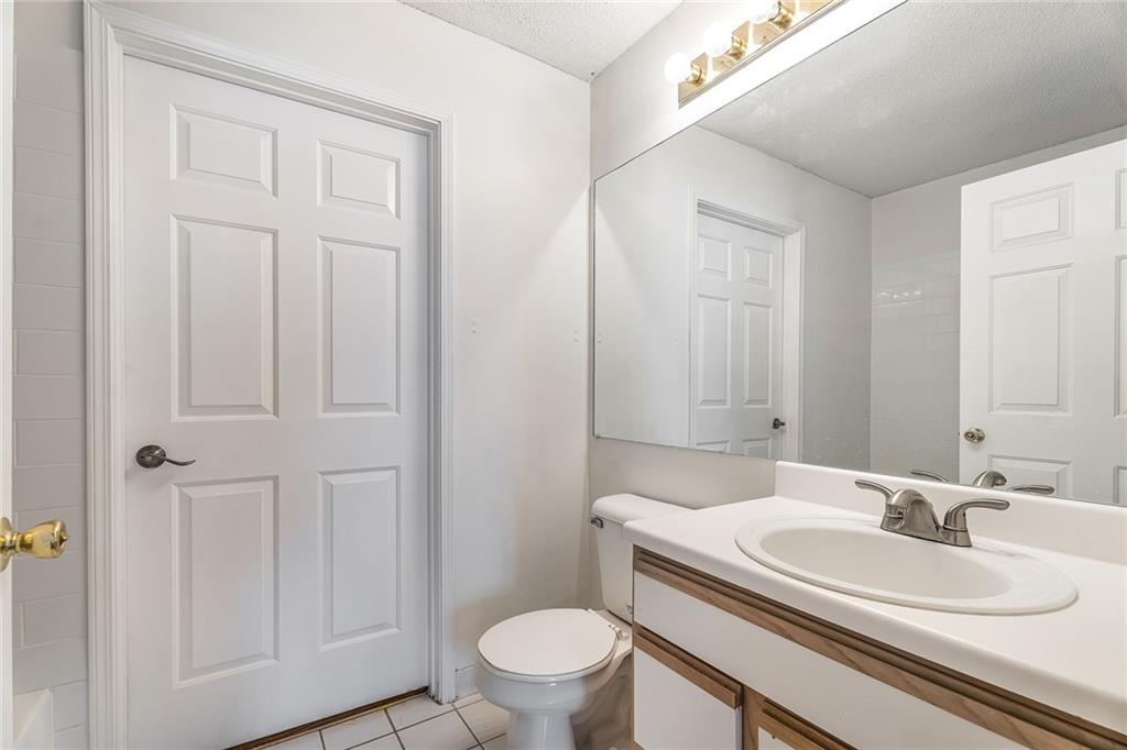 1074 Peachtree Walk Alley NE Unit B403