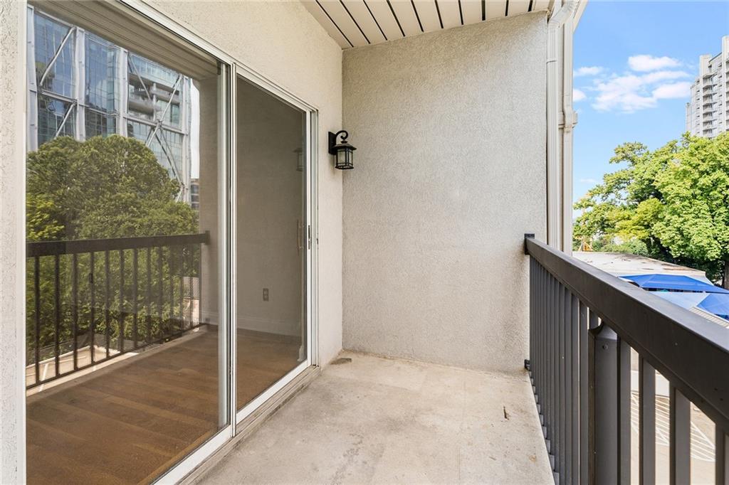 1074 Peachtree Walk Alley NE Unit B403