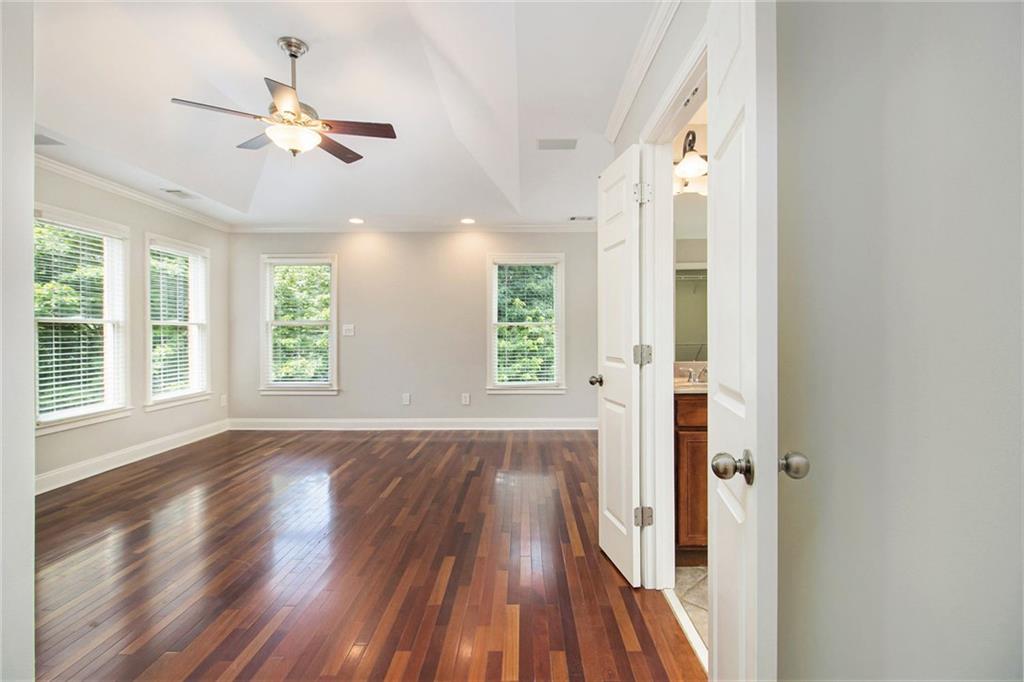 5575 Julian Place