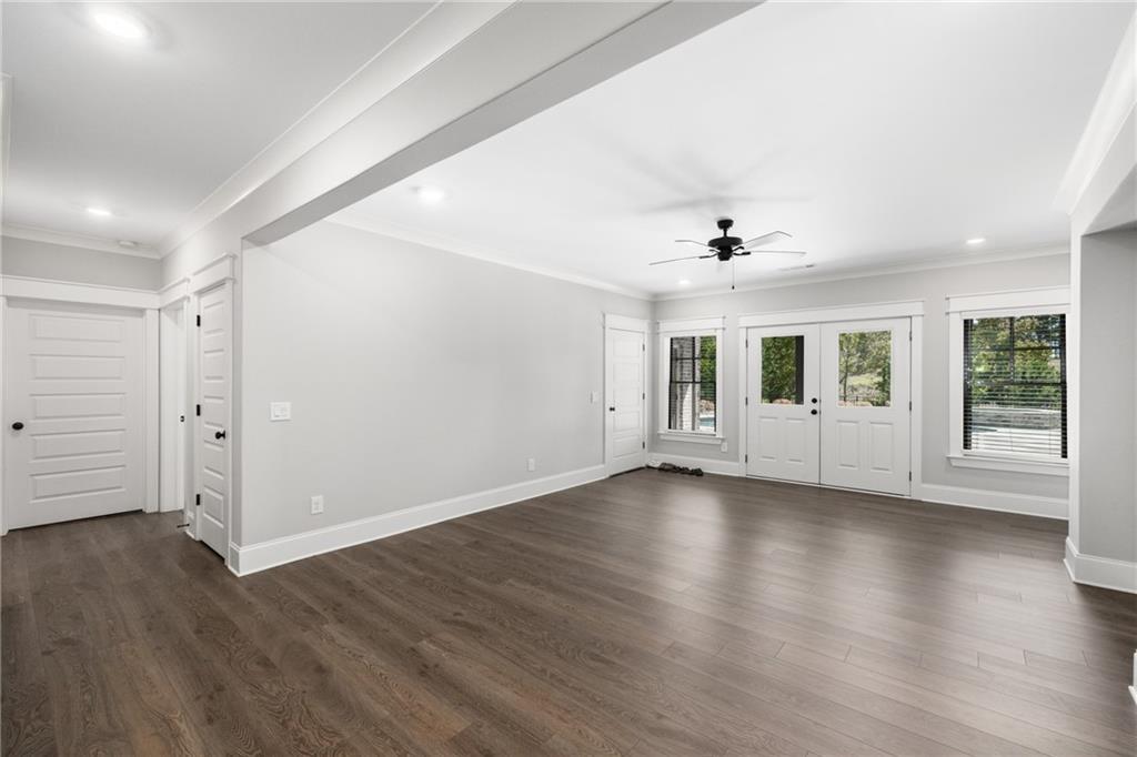 938 Austin Road