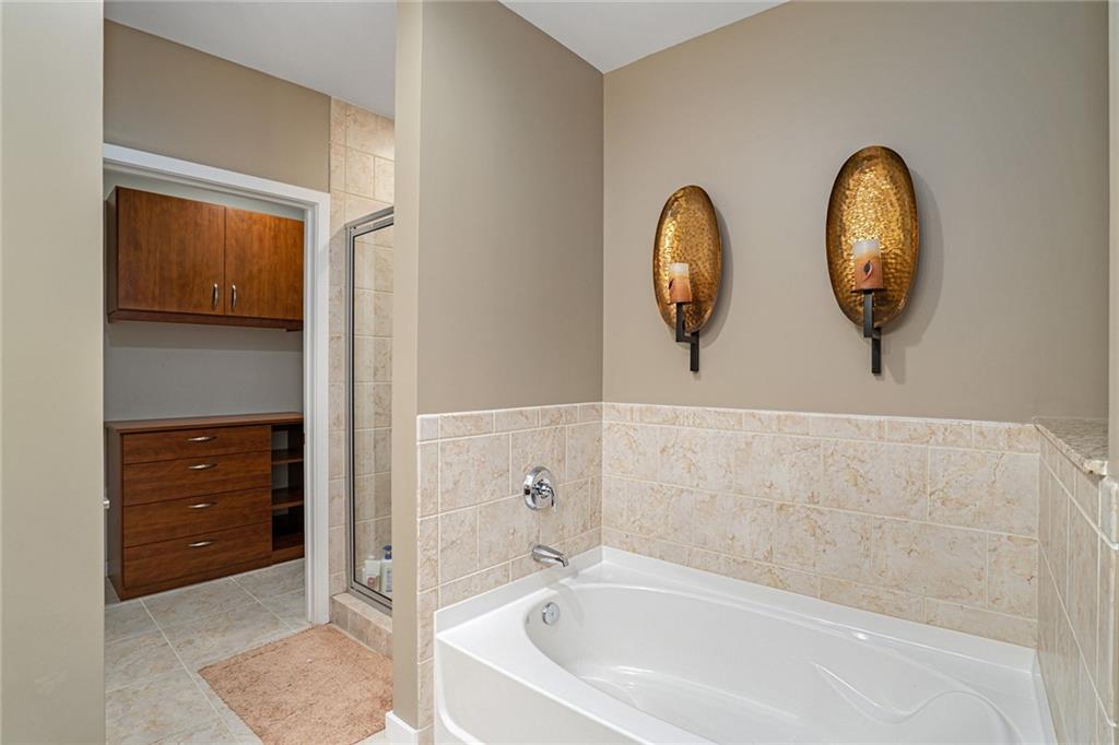 855 Peachtree Street NE Unit 3202