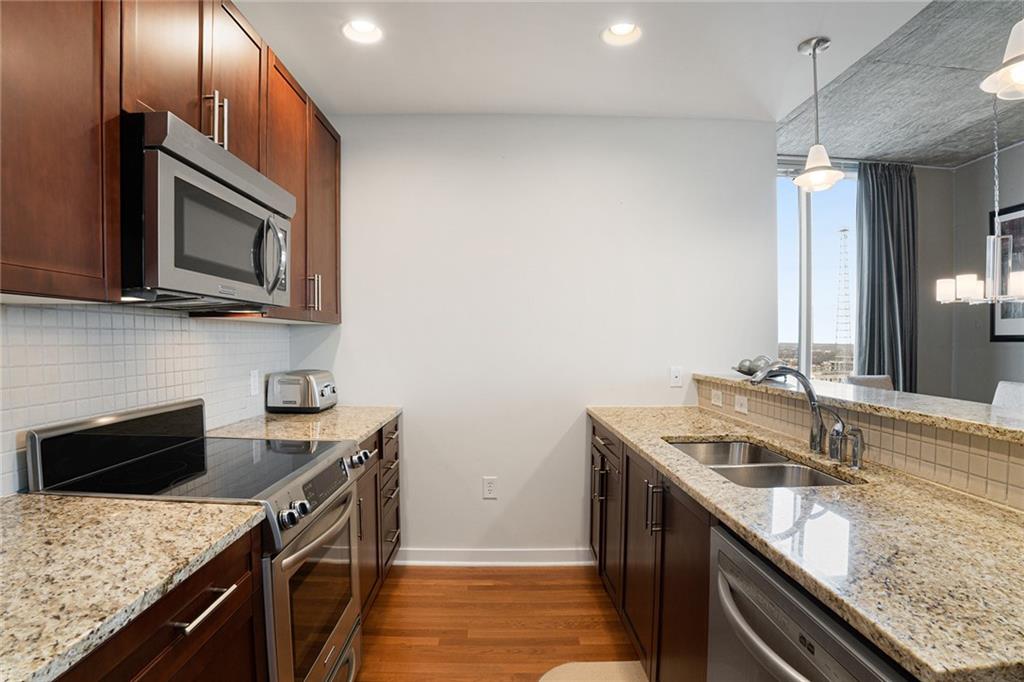 855 Peachtree Street NE Unit 3202