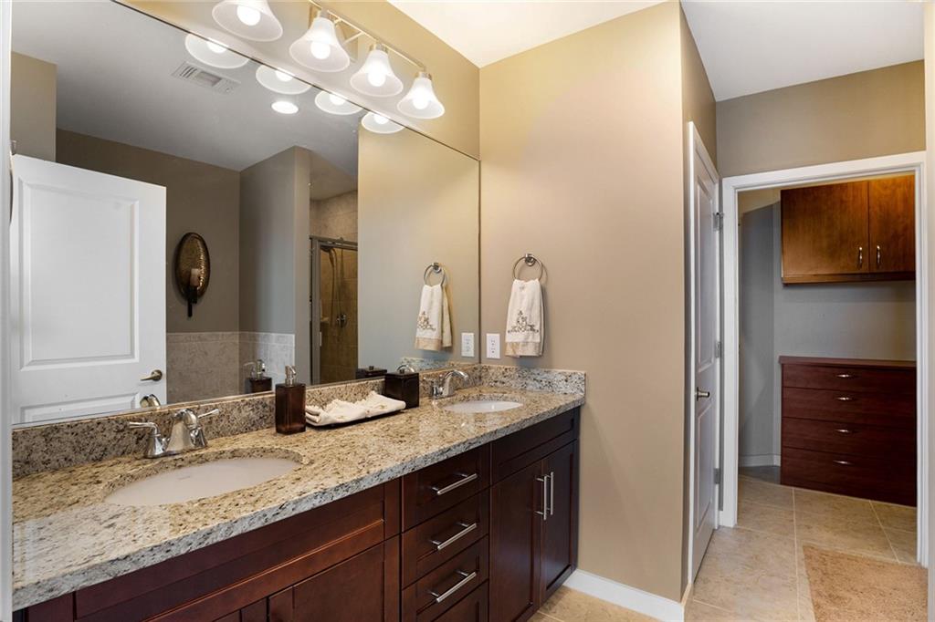 855 Peachtree Street NE Unit 3202