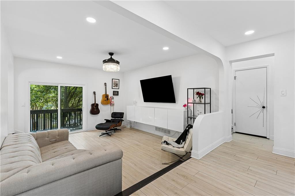 700 Cedar Knoll Drive