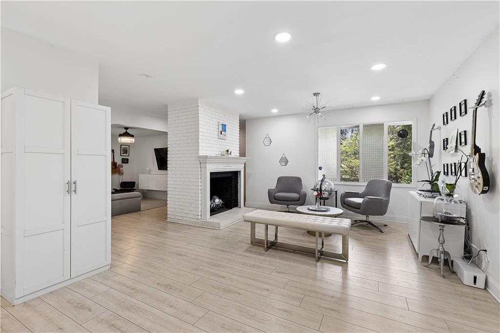 700 Cedar Knoll Drive